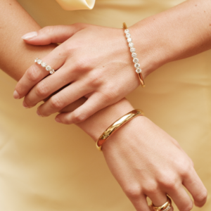 Alternative view of astrid & agnes - IRIS Ring Gold